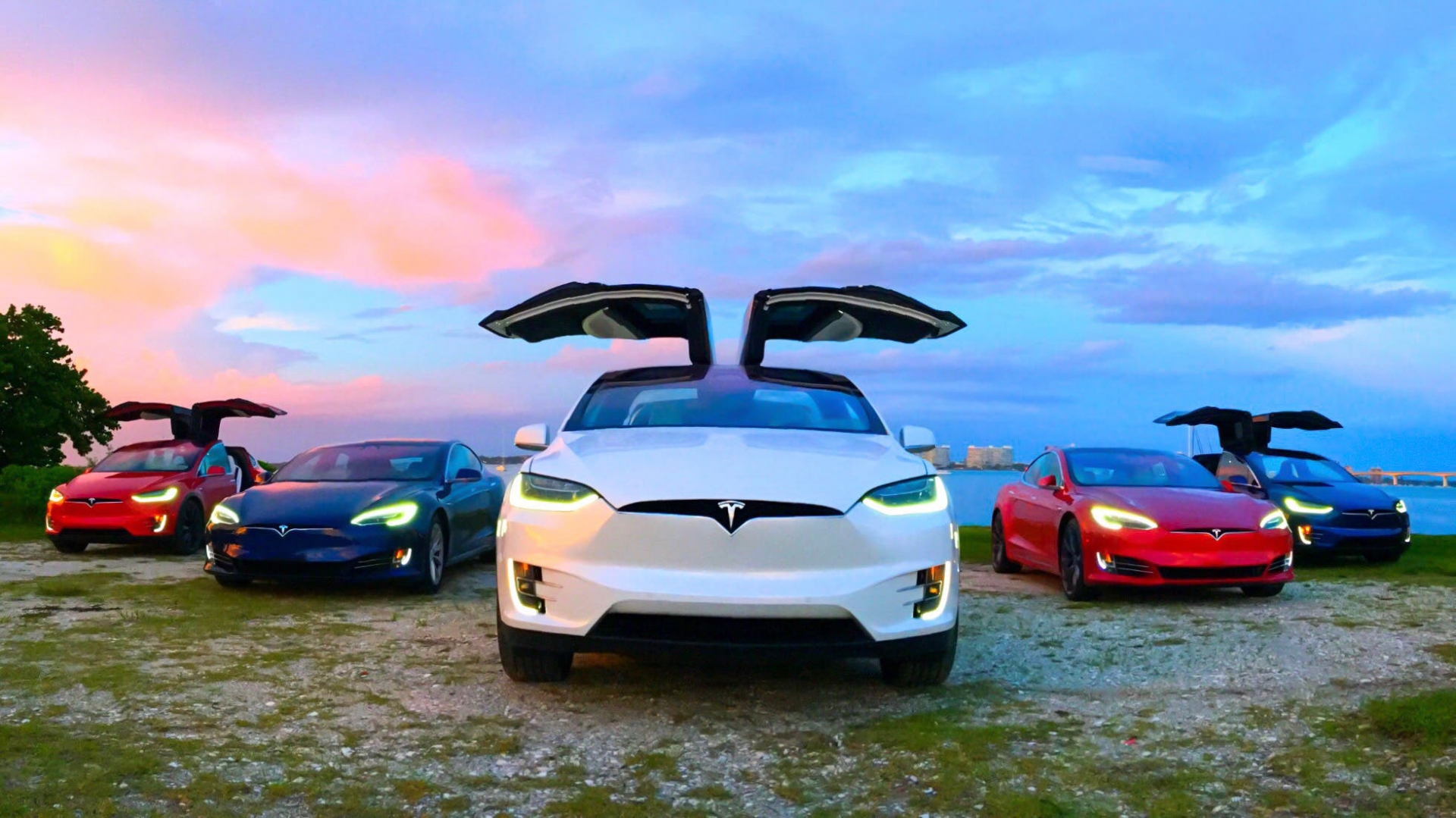 Tesla - Thương hiệu hàng đầu về xe điện trên Thế Giới